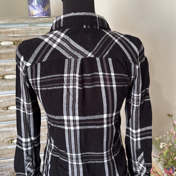 RAILS BLACK AND WHITE FLANNEL BUTTON DOWN - Picture 7 of 7